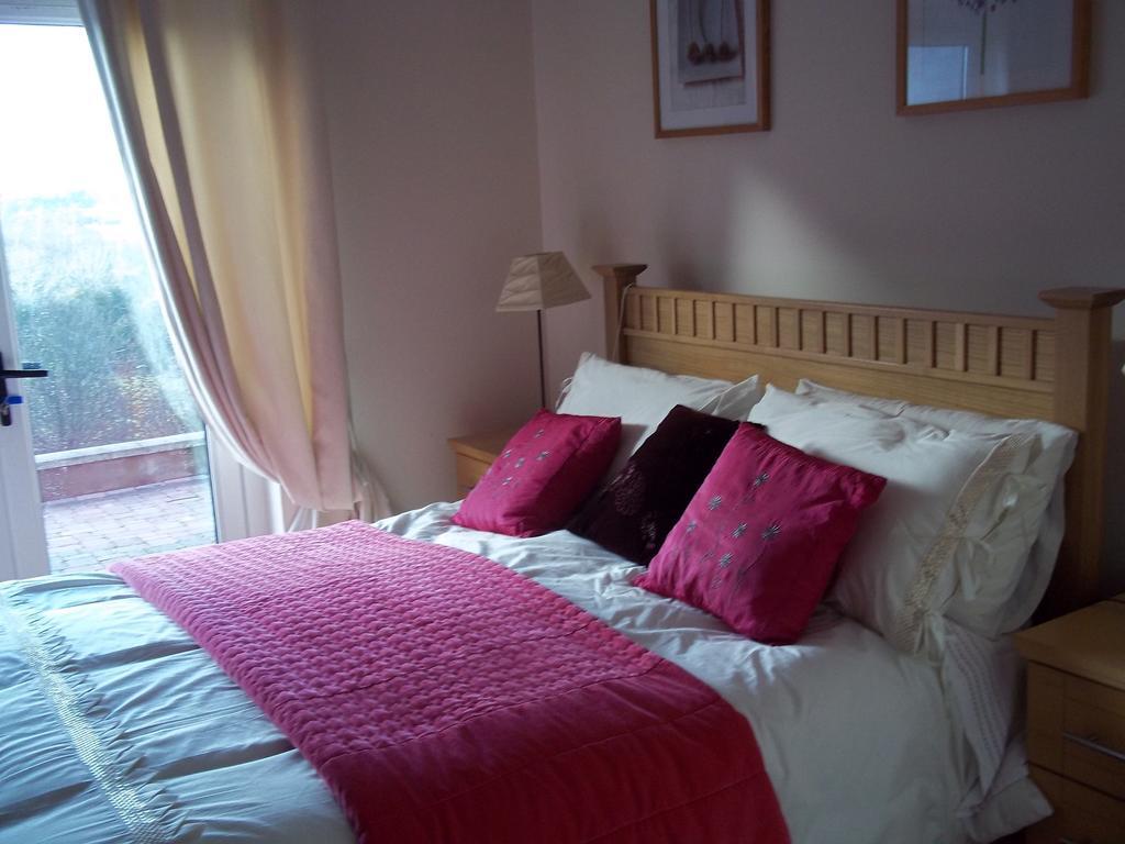 Grove Lodge B&B Монахан Номер фото